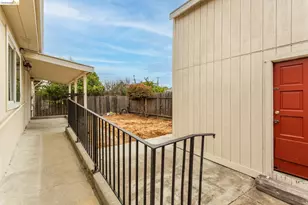 844 37th St, Richmond, CA 94805 - Photo 4
