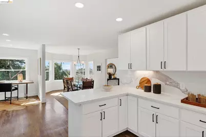 8301 Ney Ave, Oakland, CA 94605 - Photo 34