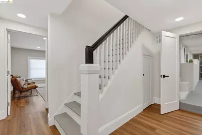 8301 Ney Ave, Oakland, CA 94605 - Photo 46