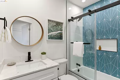 8301 Ney Ave, Oakland, CA 94605 - Photo 44