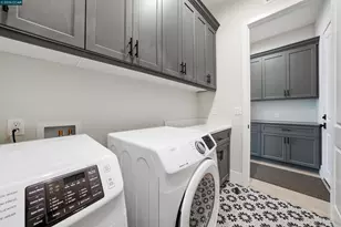 1501 Empire Dr, Lodi, CA 95242 - Photo 16