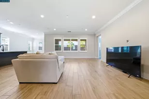 1501 Empire Dr, Lodi, CA 95242 - Photo 8