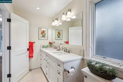 769 Augusta Dr, Moraga, CA 94556 - Photo 22