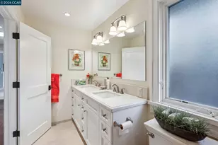 769 Augusta Dr, Moraga, CA 94556 - Photo 22