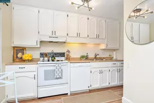 4888 Clayton Rd, Concord, CA 94521 - Photo 8