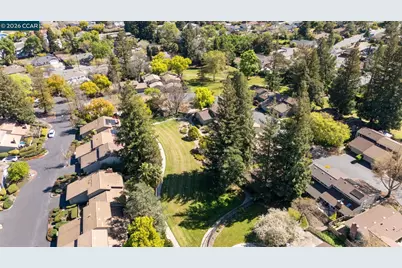 90 Rolling Green Cir, Pleasant Hill, CA 94523 - Photo 42