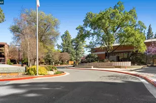 90 Rolling Green Cir, Pleasant Hill, CA 94523 - Photo 30