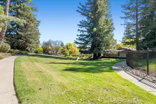 90 Rolling Green Cir, Pleasant Hill, CA 94523 - Photo 34