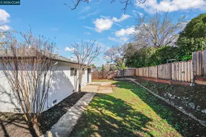 5555 Maryland Dr, Concord, CA 94521 - Photo 28