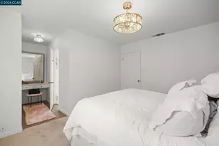 5555 Maryland Dr, Concord, CA 94521 - Photo 18