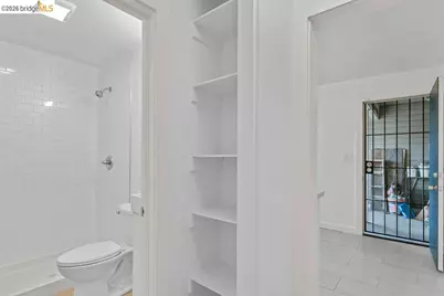 769 17th St, Oakland, CA 94612 - Photo 28