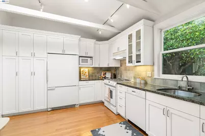 1516 Belvedere Ave, Berkeley, CA 94702 - Photo 12