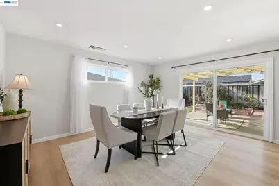 14297 Tiburon Rd, San Leandro, CA 94577 - Photo 12