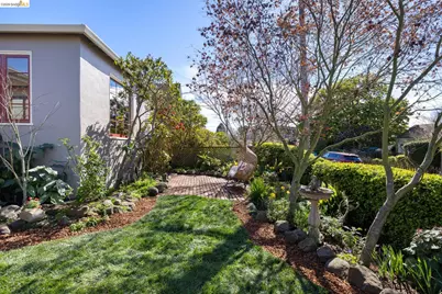 101 Windsor Ave., Kensington, CA 94708 - Photo 2