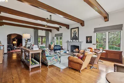 5710 Margarido Dr, Oakland, CA 94618 - Photo 12