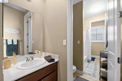 2233 Demartini Ln, Brentwood, CA 94513 - Photo 32