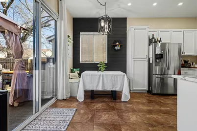 193 Mike Gartrell Cir, Sacramento, CA 95835 - Photo 14