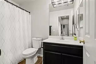 193 Mike Gartrell Cir, Sacramento, CA 95835 - Photo 18