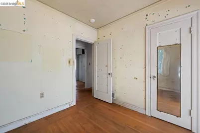 2569 Maxwell Ave, Oakland, CA 94601 - Photo 34