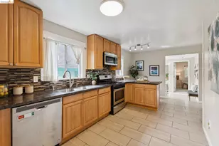 1983 38th Ave, Oakland, CA 94601 - Photo 24