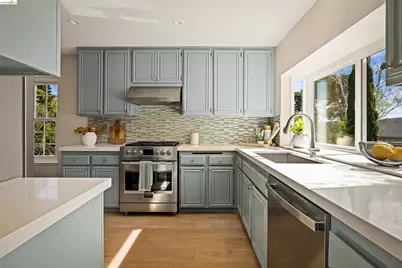 10 Clear Water Ct, Richmond, CA 94803 - Photo 26