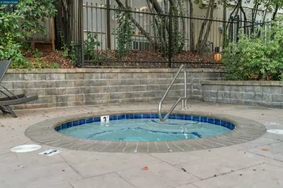 1089 Wesley Ct. #8, Walnut Creek, CA 94597 - Photo 24