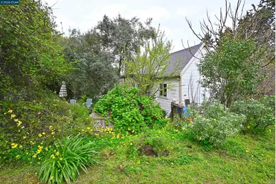 921 6th St, Benicia, CA 94510 - Photo 12