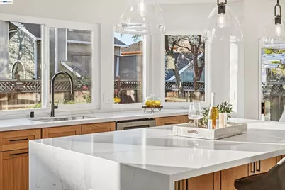 2058 Palmer Dr, Pleasanton, CA 94588 - Photo 18