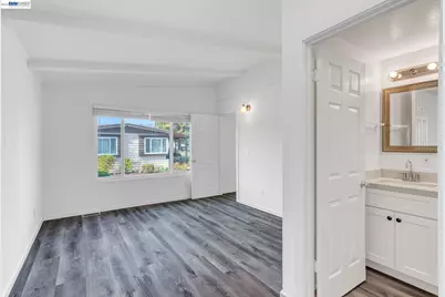 29330 Middleborough Way, Hayward, CA 94544 - Photo 16