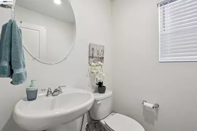 1449 Dorona Ln, Manteca, CA 95336 - Photo 24