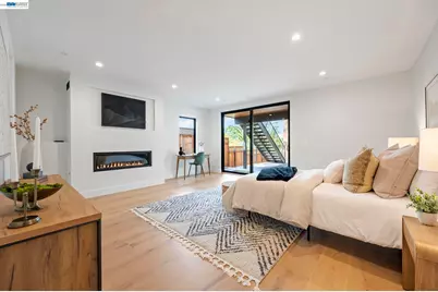 5883 Margarido Dr, Oakland, CA 94618 - Photo 46