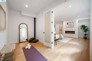 5883 Margarido Dr, Oakland, CA 94618 - Photo 34