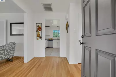 4284 Hillview Dr, Pittsburg, CA 94565 - Photo 4