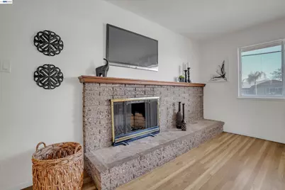 4284 Hillview Dr, Pittsburg, CA 94565 - Photo 8