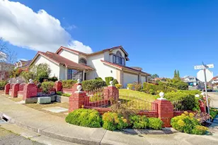 103 Obsidian Way, Hercules, CA 94547 - Photo 2