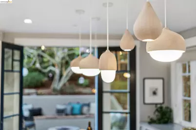 5416 Golden Gate Ave, Oakland, CA 94618 - Photo 26