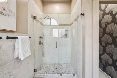 5416 Golden Gate Ave, Oakland, CA 94618 - Photo 44