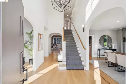 5416 Golden Gate Ave, Oakland, CA 94618 - Photo 6