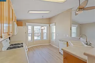 3263 Vineyard Ave, Pleasanton, CA 94566 - Photo 10