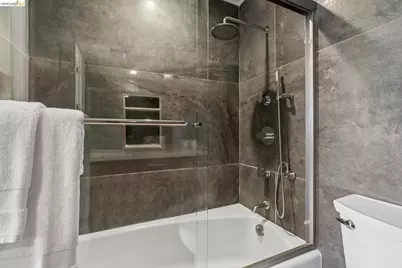 565 Bellevue Ave #806, Oakland, CA 94610 - Photo 28