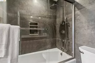 565 Bellevue Ave, Oakland, CA 94610 - Photo 28