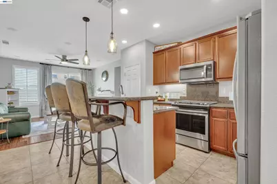 71 Safflower Ct, Oakley, CA 94561 - Photo 8