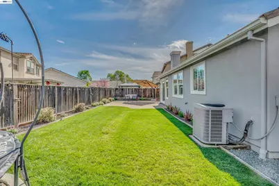 71 Safflower Ct, Oakley, CA 94561 - Photo 38