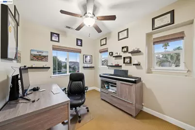 2142 Prestwick Dr, Discovery Bay, CA 94505 - Photo 20