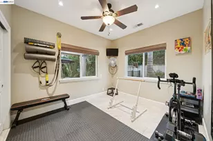 2142 Prestwick Dr, Discovery Bay, CA 94505 - Photo 22