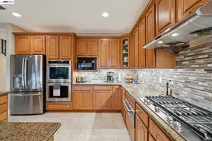 2142 Prestwick Dr, Discovery Bay, CA 94505 - Photo 10