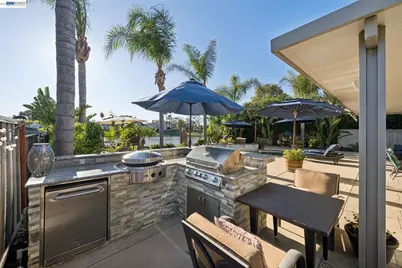 2142 Prestwick Dr, Discovery Bay, CA 94505 - Photo 26