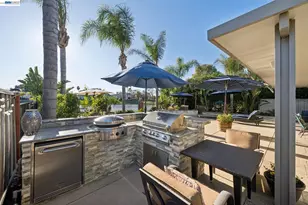 2142 Prestwick Dr, Discovery Bay, CA 94505 - Photo 26