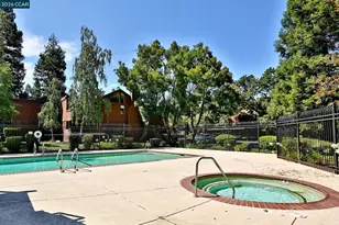 8131 Camelback Pl, Pleasant Hill, CA 94523 - Photo 28