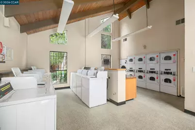 8131 Camelback Pl, Pleasant Hill, CA 94523 - Photo 24